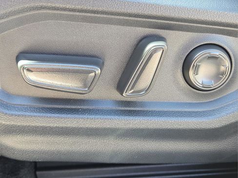 New 2026 Toyota Tundra Platinum AWD/4WD image 19