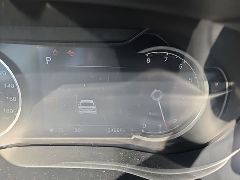 Used 2025 Genesis G70 2.5T image 19