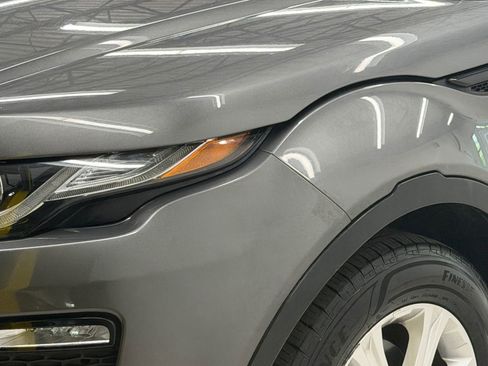 Used 2016 Land Rover Range Rover Evoque SE AWD/4WD image 4