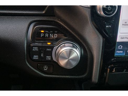 Used 2024 RAM 1500 Laramie AWD/4WD image 28