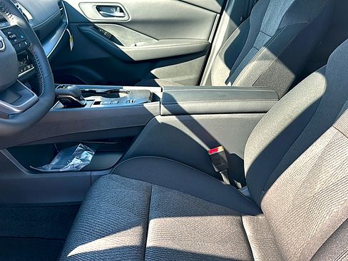 New 2026 Nissan Rogue SV w/ Cold Weather Package image 10