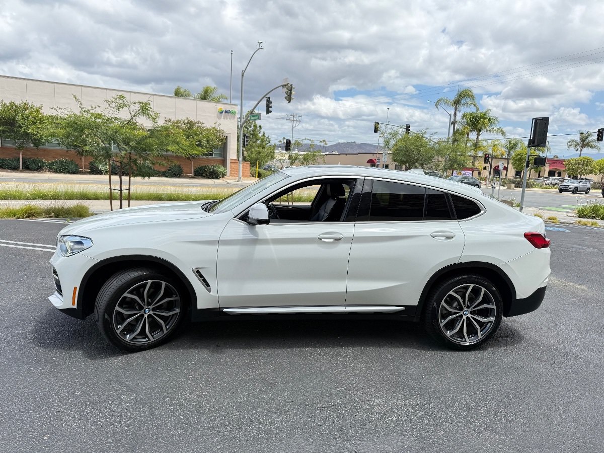 Used 2019 BMW X4 xDrive30i w/ Driving Assistance Package AWD/4WD image 3