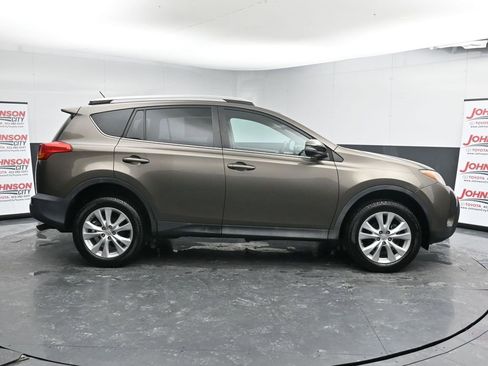 Used 2014 Toyota RAV4 Limited image 9