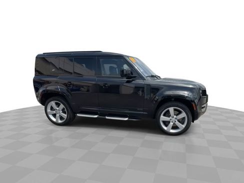 Used 2021 Land Rover Defender 110 X-Dynamic HSE AWD/4WD image 9