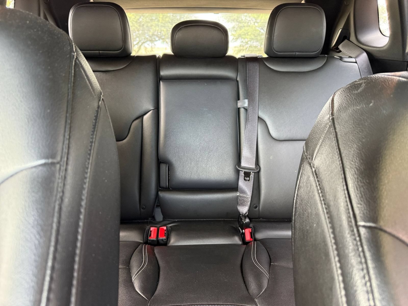 Used 2025 Jeep Compass Limited AWD/4WD image 37