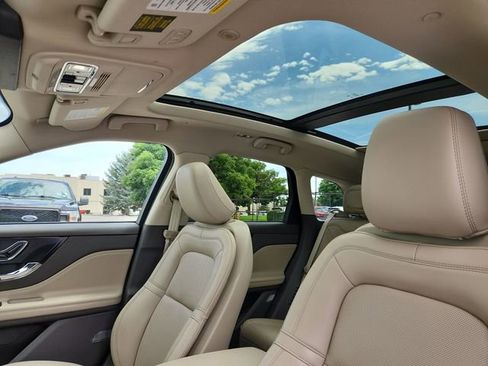 New 2024 Lincoln Corsair AWD w/ Equipment Group 102A image 24