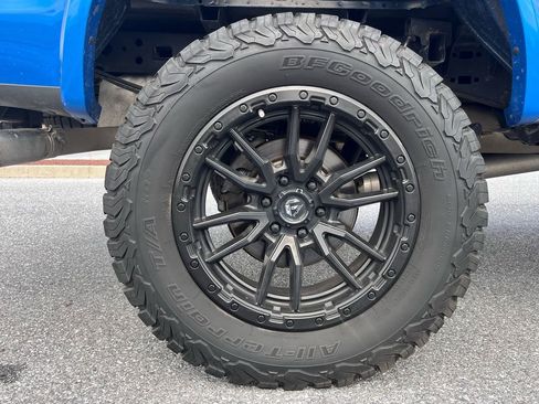 Used 2020 Ford F150 XLT w/ Equipment Group 302A Luxury AWD/4WD image 25