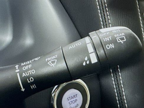 Used 2024 INFINITI QX80 Premium Select w/ Cargo Package image 16