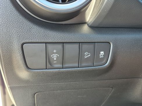 Certified 2023 Hyundai Kona SEL AWD/4WD image 25