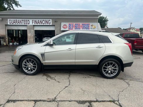 Used 2014 Cadillac SRX Performance AWD/4WD image 4