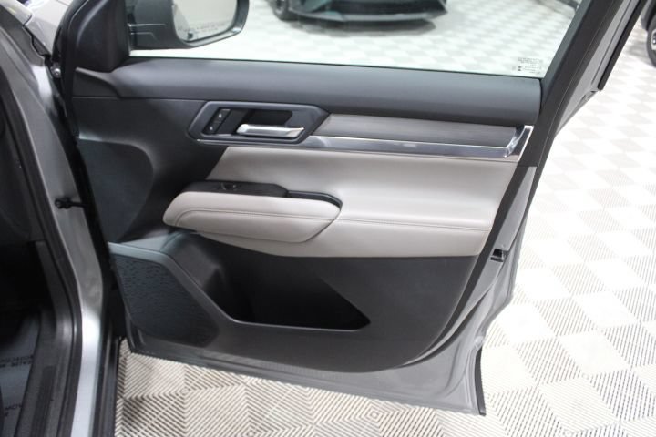 Used 2025 GMC Terrain Elevation AWD/4WD image 23