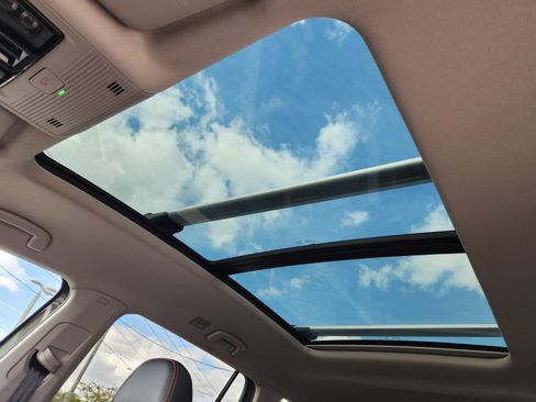 Used 2024 Volkswagen Atlas Peak Edition SEL image 15