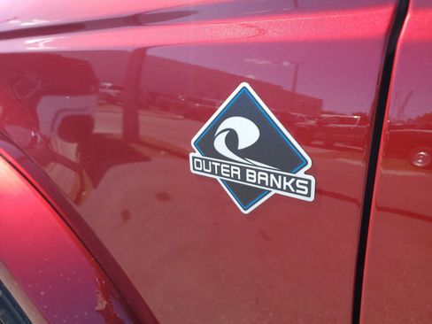 New 2026 Ford Bronco Outer Banks image 8