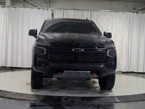 Used 2023 Chevrolet Tahoe Z71 w/ Luxury Package image 3