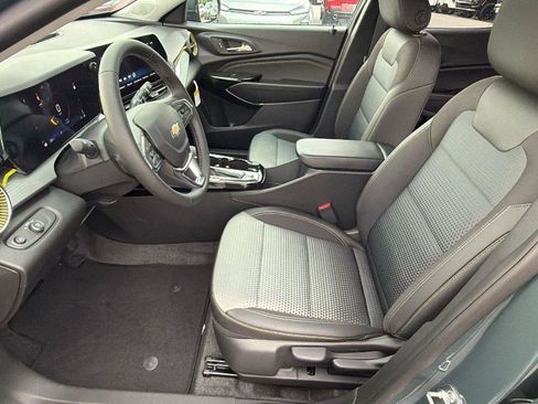 New 2026 Chevrolet Trax LT w/ Driver Confidence Package FWD image 16