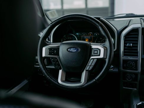 Used 2020 Ford F150 Lariat w/ Equipment Group 502A Luxury image 14