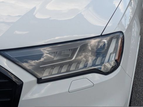 Used 2023 Audi Q7 2.0T Premium Plus w/ Premium Plus Package AWD/4WD image 13