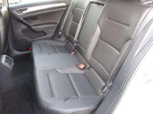 Used 2018 Volkswagen Golf Alltrack SE AWD/4WD image 24