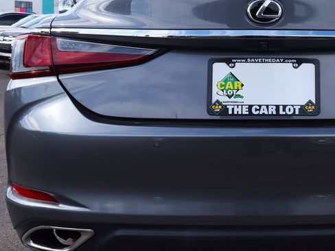 Used 2020 Lexus ES 350 w/ Premium Package image 19