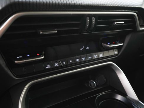 Used 2024 MAZDA CX-90 3.3 Turbo w/ Select Package image 22