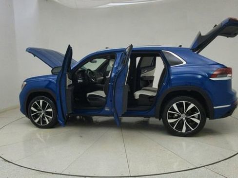 Used 2025 Volkswagen Atlas Cross Sport SEL Premium R-Line AWD/4WD image 73