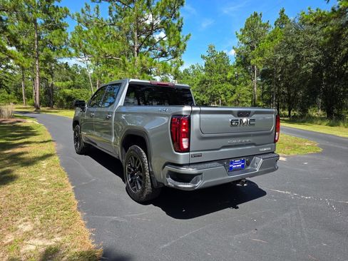 Used 2024 GMC Sierra 1500 Elevation w/ LPO, Elevation Black Package AWD/4WD image 3