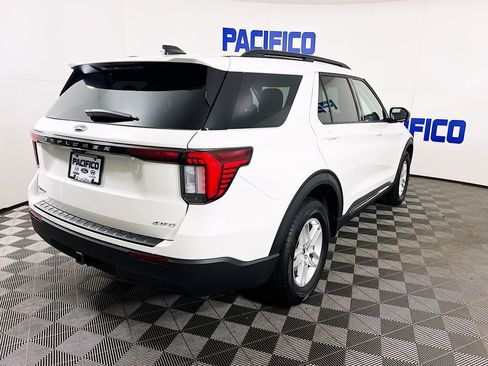 Used 2025 Ford Explorer Active image 9
