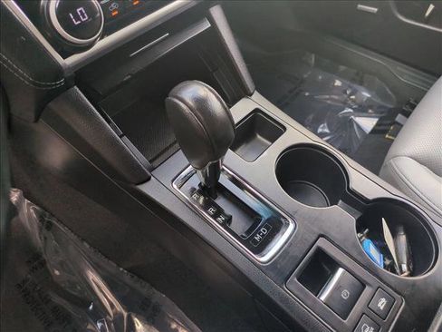 Used 2018 Subaru Outback 3.6R Limited image 12