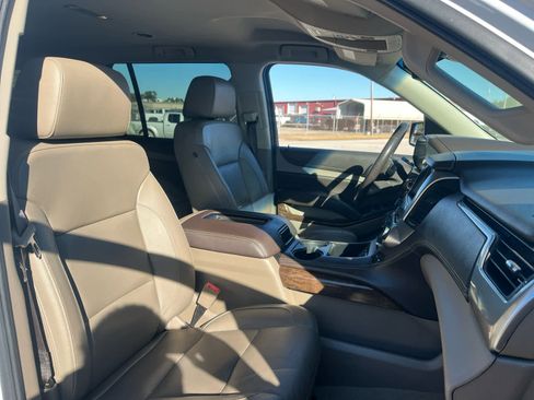 Used 2018 Chevrolet Suburban LT image 32