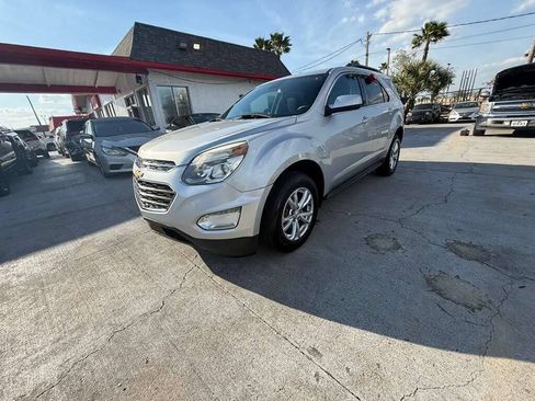 Used 2017 Chevrolet Equinox LT w/ Convenience Package FWD image 7
