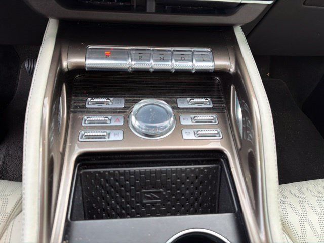 Used 2024 Lincoln Nautilus Black Label w/ Jet Appearance Package (87T) AWD/4WD image 18