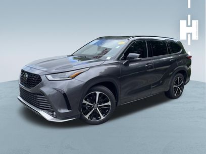 Used 2022 Toyota Highlander XSE