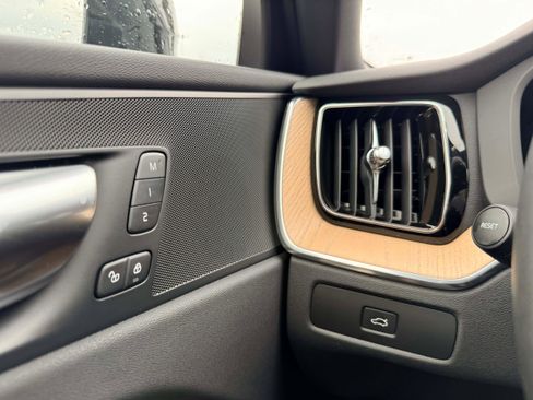 New 2026 Volvo XC60 B5 Plus w/ Protection Package Premier image 19