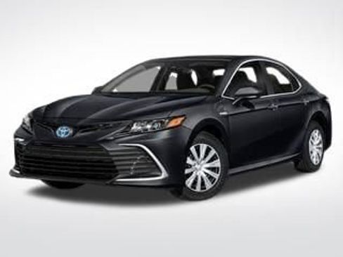 Certified 2023 Toyota Camry LE image 9