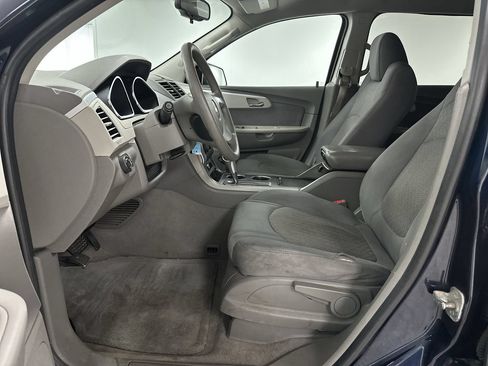 Used 2012 Chevrolet Traverse LS FWD image 10