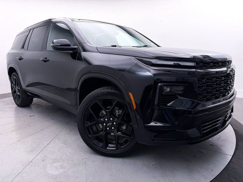 Used 2024 Chevrolet Traverse RS w/ LPO, Floor Liner Package AWD/4WD image 1