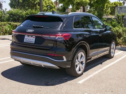 Used 2023 Audi Q4 e-tron Prestige w/ 20" Wheel Package AWD/4WD image 9