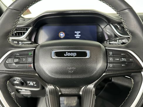 Used 2024 Jeep Grand Cherokee L Laredo AWD/4WD image 15