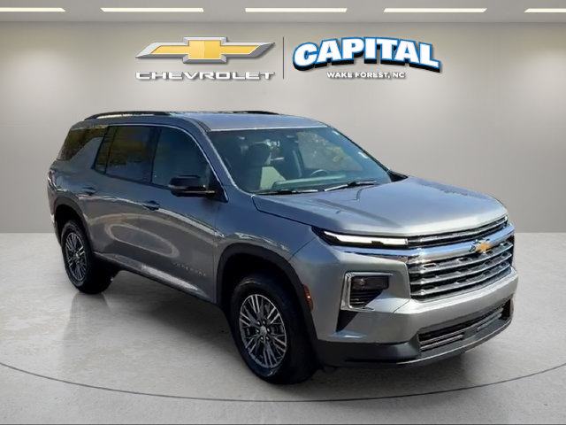 Used 2026 Chevrolet Traverse LT w/ Driver Confidence Package FWD image 12