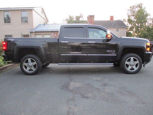 Used 2015 Chevrolet Silverado 2500 LTZ w/ Custom Sport Edition image 3