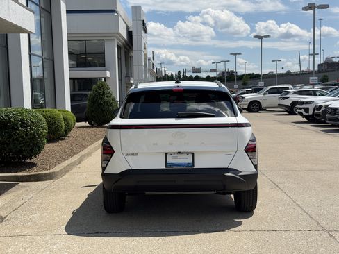 Used 2026 Hyundai Kona SEL Sport AWD/4WD image 6