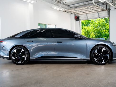Used 2024 Lucid Air Touring AWD/4WD image 10