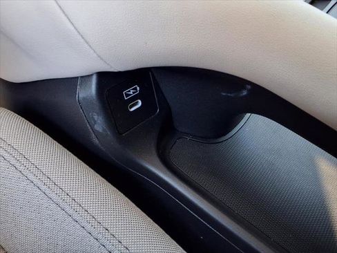 Used 2024 Honda HR-V LX image 22