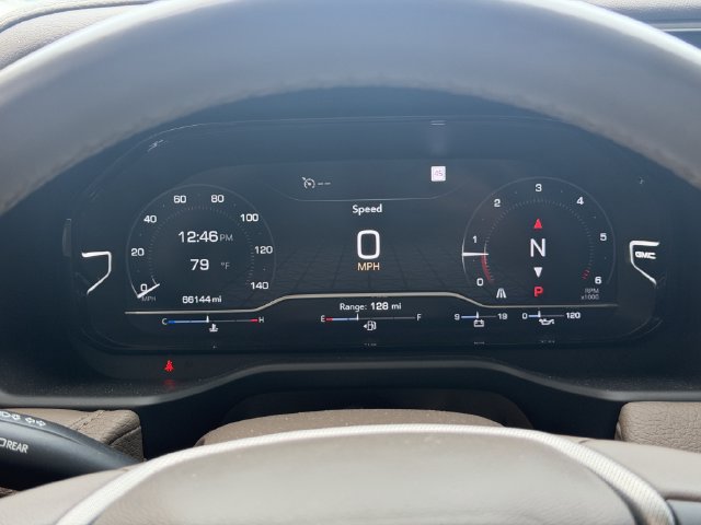 Used 2022 GMC Yukon Denali RWD image 30