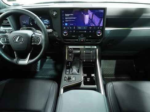 Used 2024 Lexus GX 550 w/ Accessory Package (Z1) AWD/4WD image 21