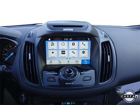 Used 2017 Ford Escape Titanium image 22