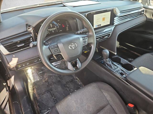 Used 2025 Toyota Camry LE FWD image 12