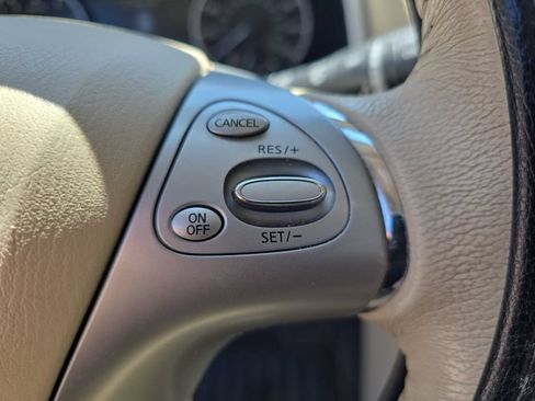 Used 2017 Nissan Murano S AWD/4WD image 19