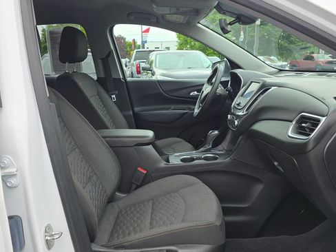 Used 2020 Chevrolet Equinox LT w/ Driver Convenience Package AWD/4WD image 45