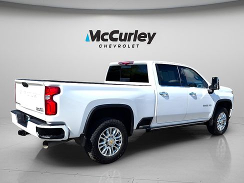 Used 2023 Chevrolet Silverado 3500 High Country w/ Z71 Off-Road Package AWD/4WD image 4
